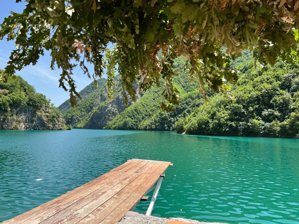 Neomalsore Agrotourism, Komani Lake Koman