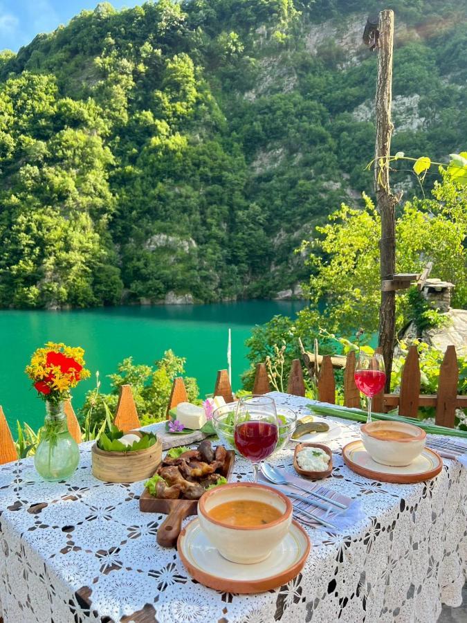 Neomalsore Agrotourism, Komani Lake Maison d'hôtes Koman